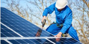 Installation Maintenance Panneaux Solaires Photovoltaïques à Freigne